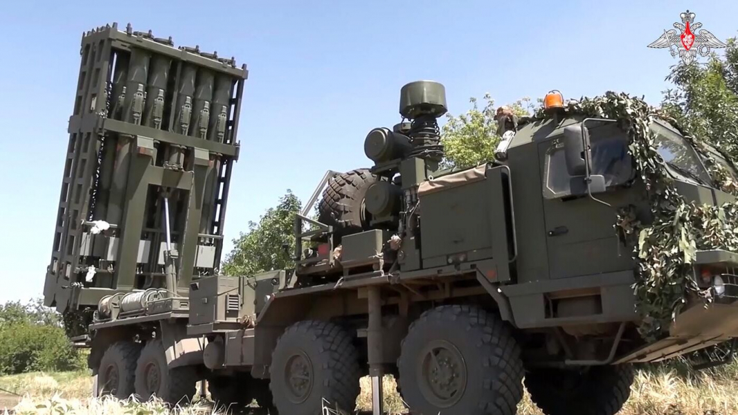 МО: российская ПВО сбила 3 ракеты ATACMS, 3 авиабомбы Hammer и 53 БПЛА за сутки МО: российская ПВО сбила 3 ракеты ATACMS, 3 авиабомбы Hammer и 53 БПЛА за сутки